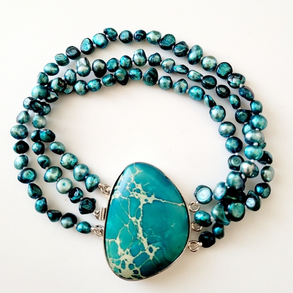 8.5" Teal Blue Sea Sediment Jasper gemstone Clasp, 3-strand Pearls bracelet - Picture 5 of 7